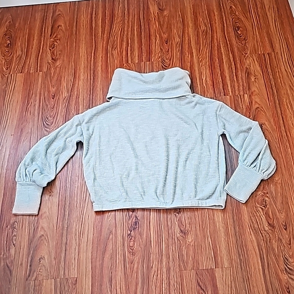 EXPRESS XS COWL NECK BALLOON SLEEVE CROP SWEATER GREY New no tag - Picture 5 of 9